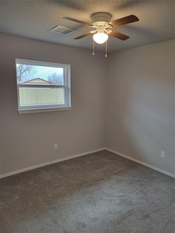 104 Burton Place, Edmond, OK 73013