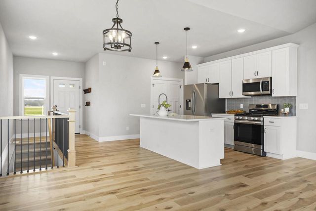 1490 Palm Grass Way, Stoughton, WI 53589