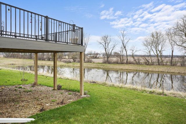 1490 Palm Grass Way, Stoughton, WI 53589