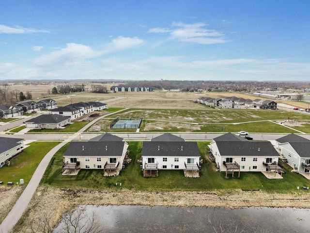 1490 Palm Grass Way, Stoughton, WI 53589