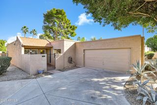437 LEISURE WORLD --, Mesa, AZ 85206