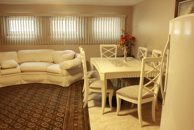 5639 N Manor Lane, Norwood Park Township, IL 60631