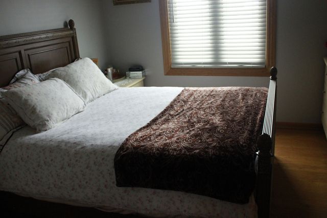 5639 N Manor Lane, Norwood Park Township, IL 60631