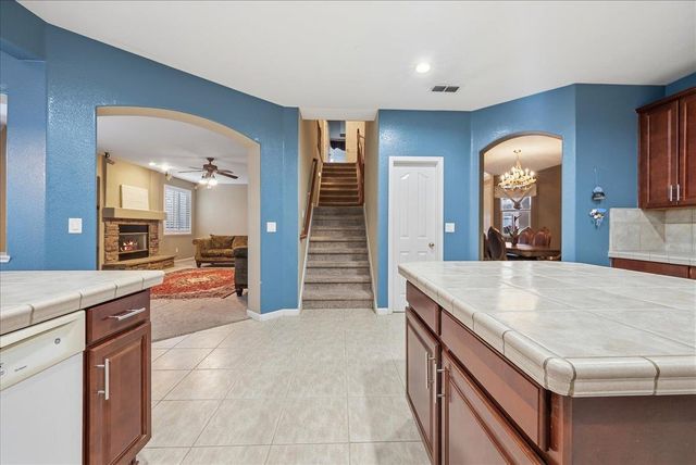 8500 Grey Iron Ct, Antelope, CA 95843