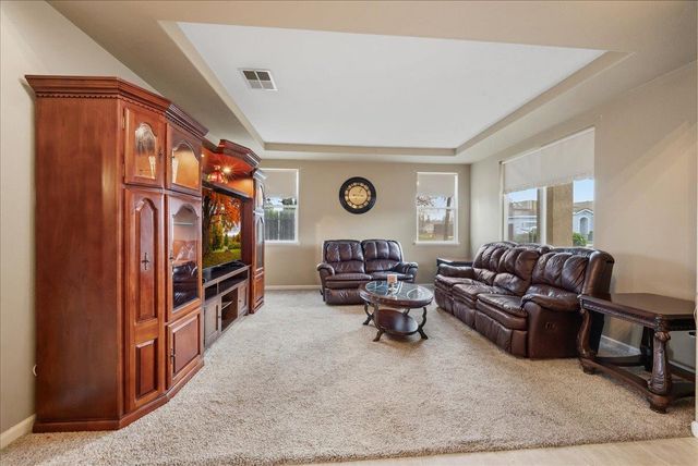 8500 Grey Iron Ct, Antelope, CA 95843