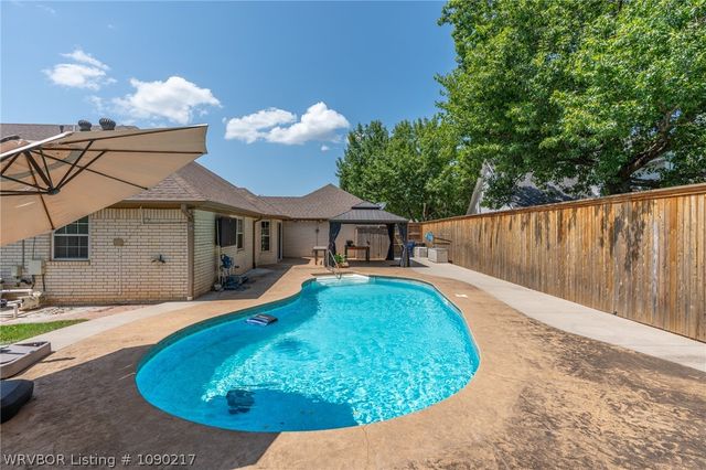 2412 Fianna Way, Fort Smith, AR 72908