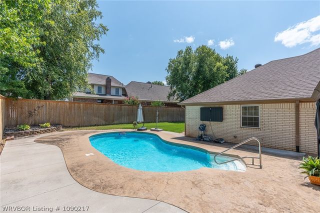 2412 Fianna Way, Fort Smith, AR 72908