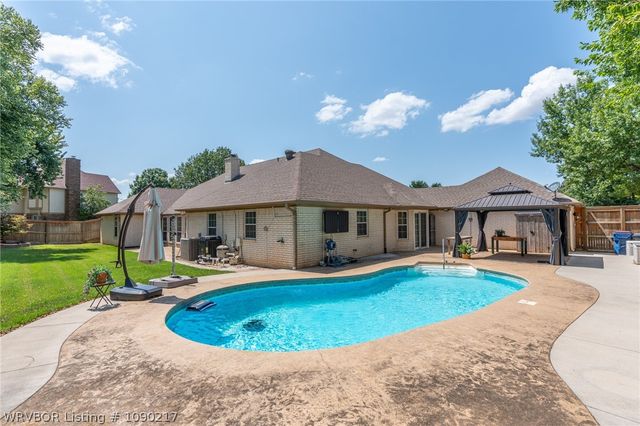 2412 Fianna Way, Fort Smith, AR 72908
