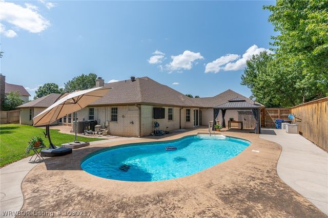 2412 Fianna Way, Fort Smith, AR 72908