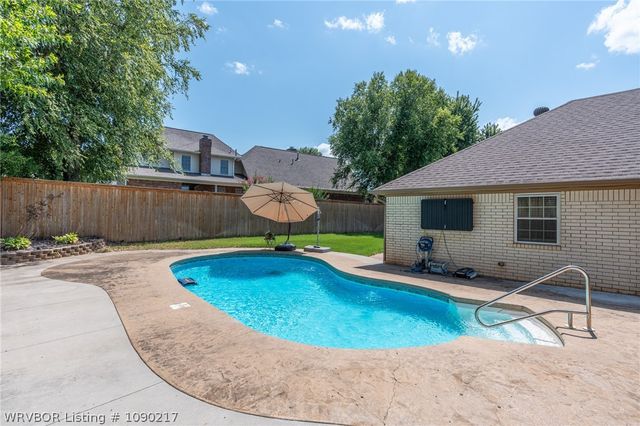 2412 Fianna Way, Fort Smith, AR 72908