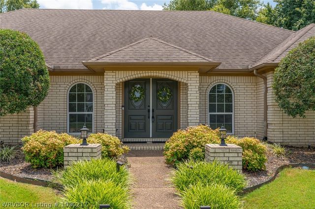 2412 Fianna Way, Fort Smith, AR 72908