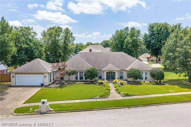 2412 Fianna Way, Fort Smith, AR 72908
