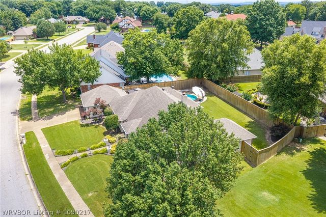 2412 Fianna Way, Fort Smith, AR 72908