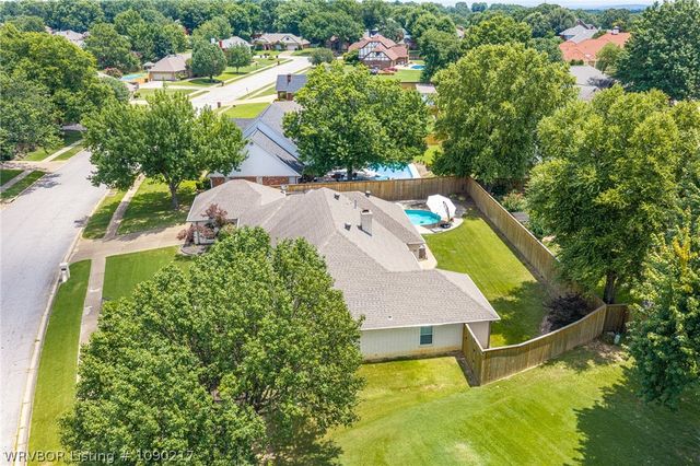 2412 Fianna Way, Fort Smith, AR 72908