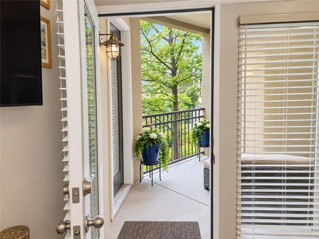 390 17th Street NW 3062, Atlanta, GA 30363