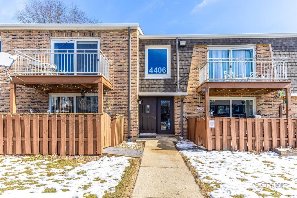 4406 Euclid Avenue 2C, Rolling Meadows, IL 60008