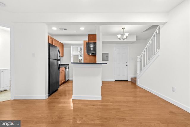 6944 HAWTHORNE ST, Hyattsville, MD 20785