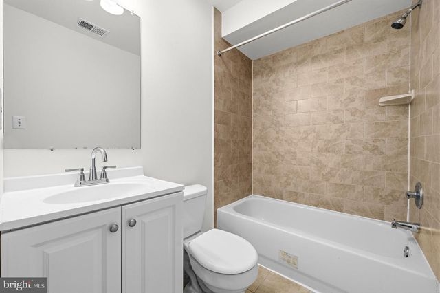 6944 HAWTHORNE ST, Hyattsville, MD 20785
