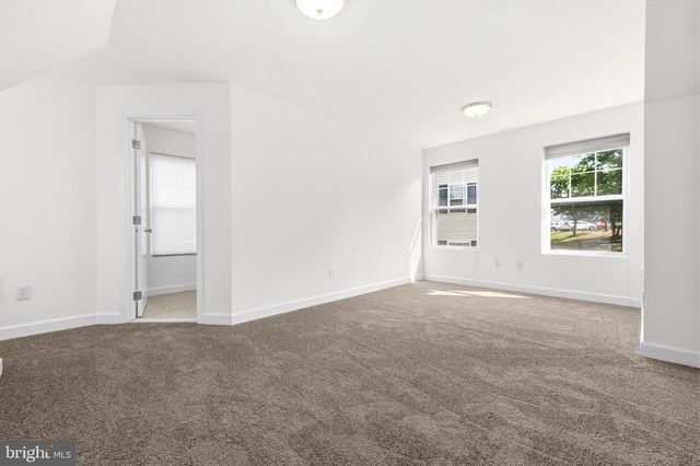 6944 HAWTHORNE ST, Hyattsville, MD 20785