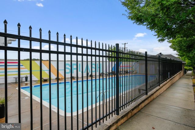 6944 HAWTHORNE ST, Hyattsville, MD 20785