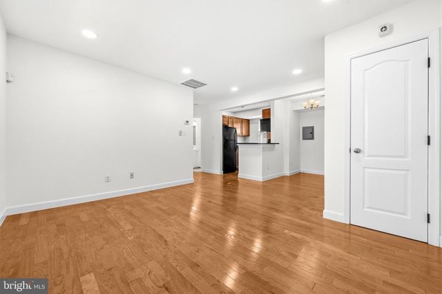 6944 HAWTHORNE ST, Hyattsville, MD 20785