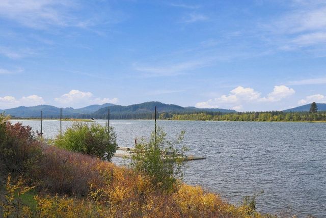 1583 Lenora Dr, Usk, WA 99180