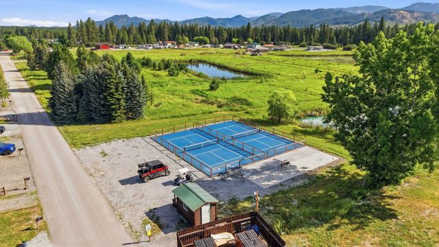 1583 Lenora Dr, Usk, WA 99180