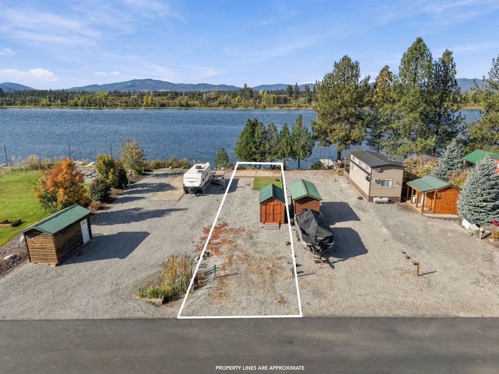 1583 Lenora Dr, Usk, WA 99180