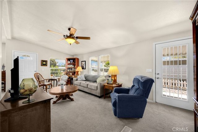 590 San Mateo Circle, Hemet, CA 92543