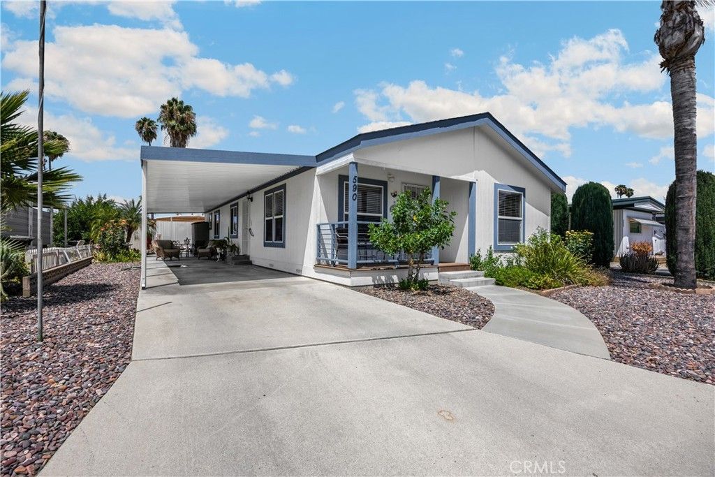 590 San Mateo Circle, Hemet, CA 92543