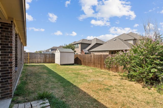 2050 Enchanted Rock Drive, Forney, TX 75126