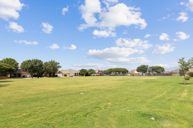 2050 Enchanted Rock Drive, Forney, TX 75126