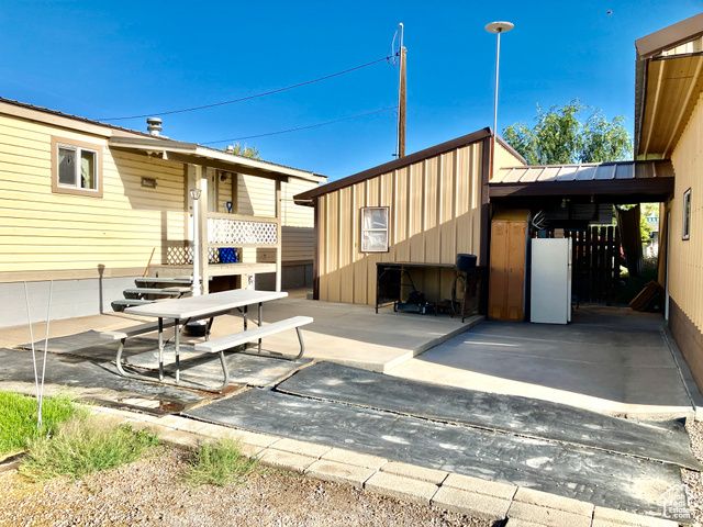 245 S 200 W, Huntington, UT 84528