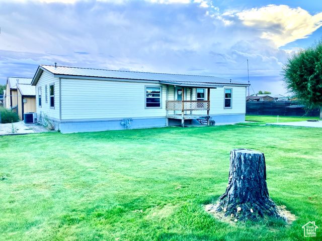 245 S 200 W, Huntington, UT 84528