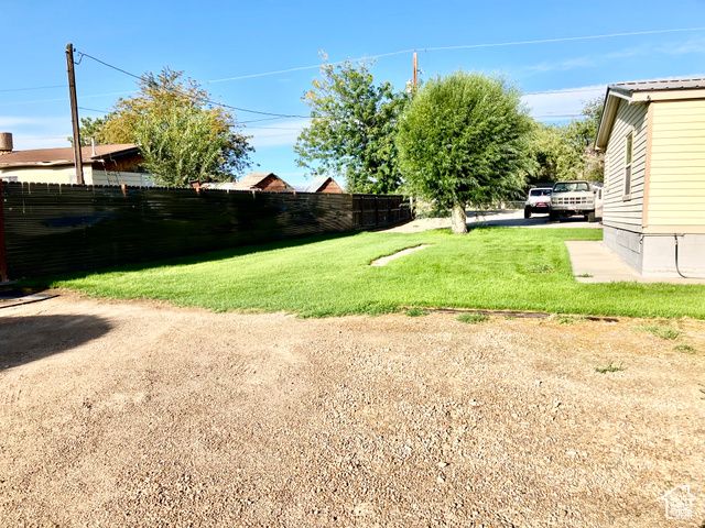 245 S 200 W, Huntington, UT 84528