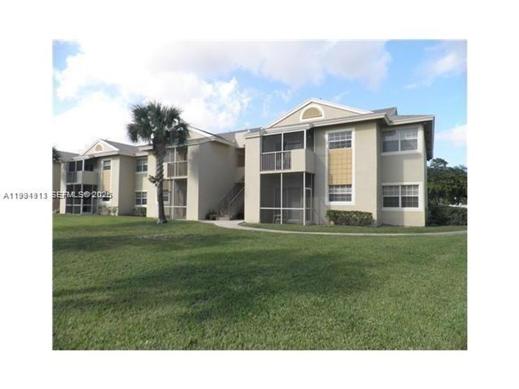 800 Cypress Park Way J1, Deerfield Beach, FL 33064