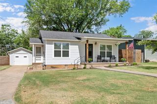 716 N Pierce ST, Burnet, TX 78611