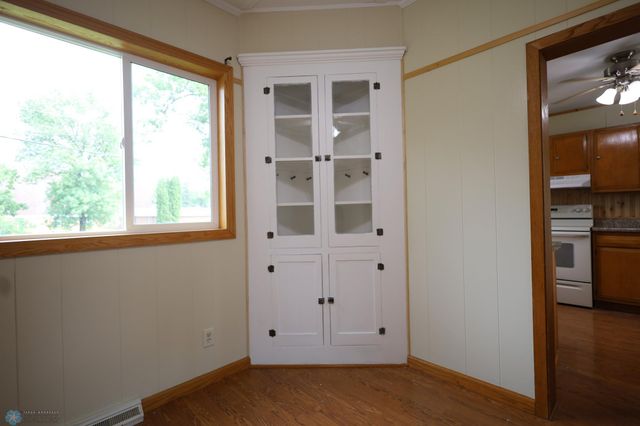 120 2nd Street NW, Hillsboro, ND 58045