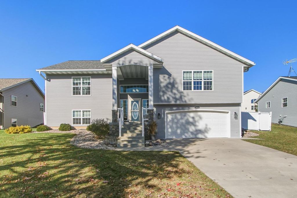 1411 16th Street, Baraboo, WI 53913