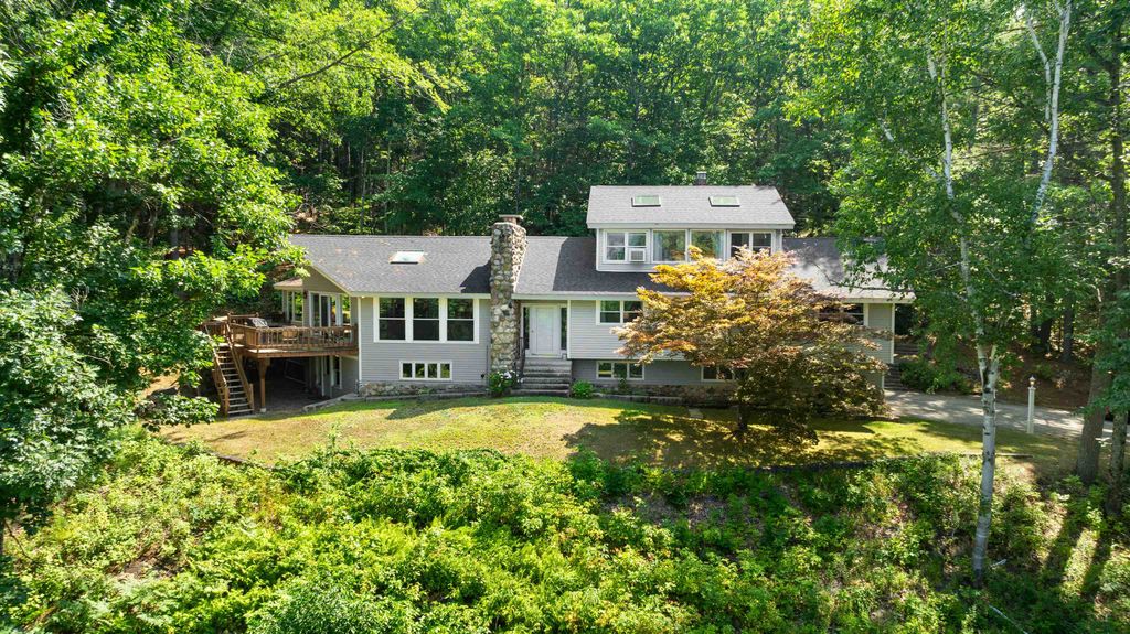 50 Drachenfels Road, Conway, NH 03860