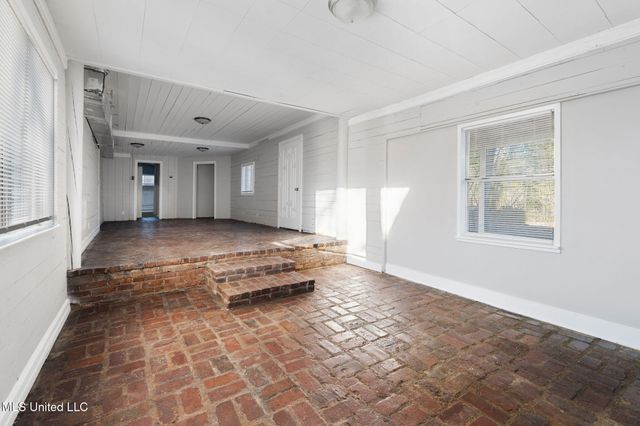 7530 Dogwood Lane, Olive Branch, MS 38654