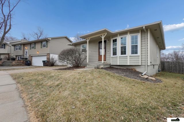 13636 W Street, Omaha, NE 68137