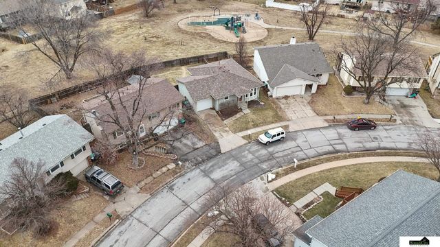 13636 W Street, Omaha, NE 68137