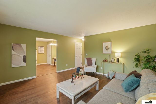 13636 W Street, Omaha, NE 68137