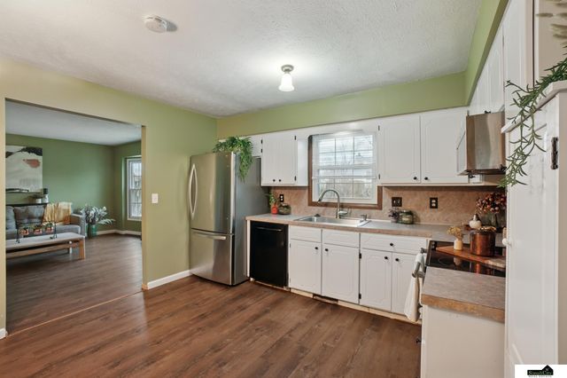 13636 W Street, Omaha, NE 68137