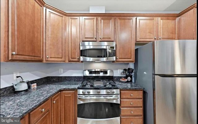 44397 OAKMONT MANOR SQ, Ashburn, VA 20147