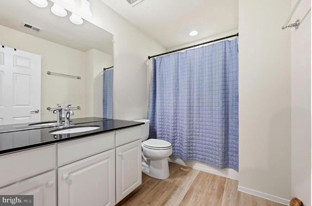44397 OAKMONT MANOR SQ, Ashburn, VA 20147