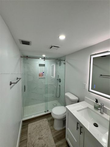 9273 Collins Ave 810, Surfside, FL 33154