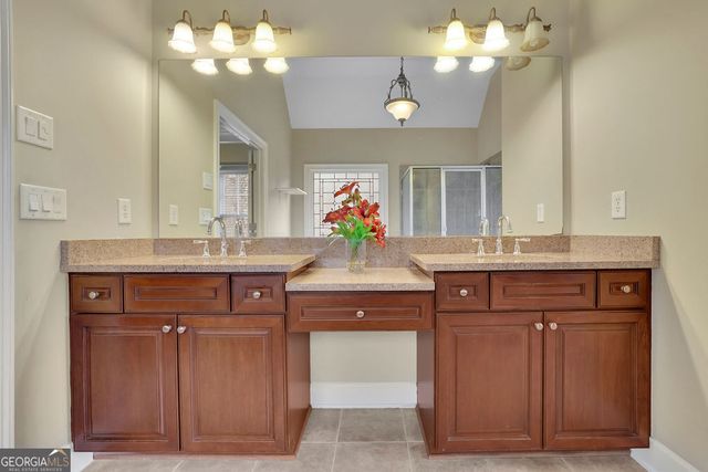 100 Trowbridge Road, Atlanta, GA 30350