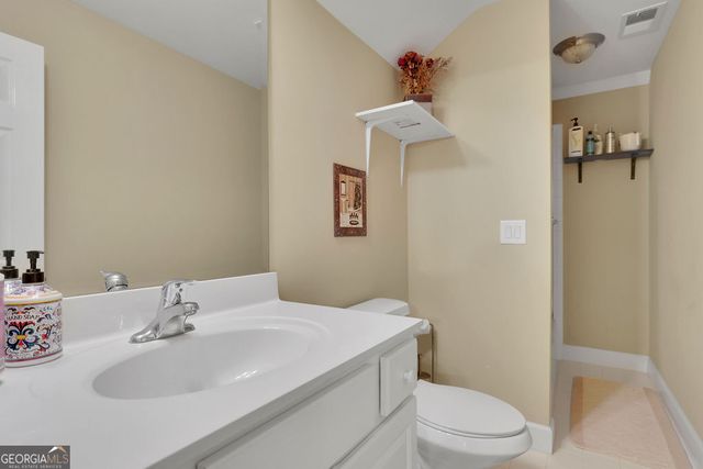 100 Trowbridge Road, Atlanta, GA 30350